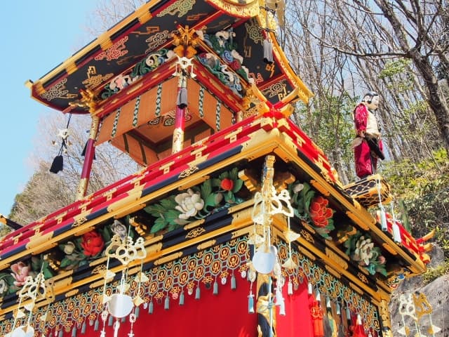 秋の高山祭(八幡祭)2026|10月9・10日、宵祭は9日夜だけ・雨天中止と屋台の見どころ