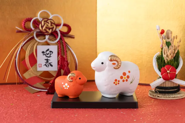 年末年始2026-27に何が開いている?|三が日のコンビニ・銀行・百貨店の営業