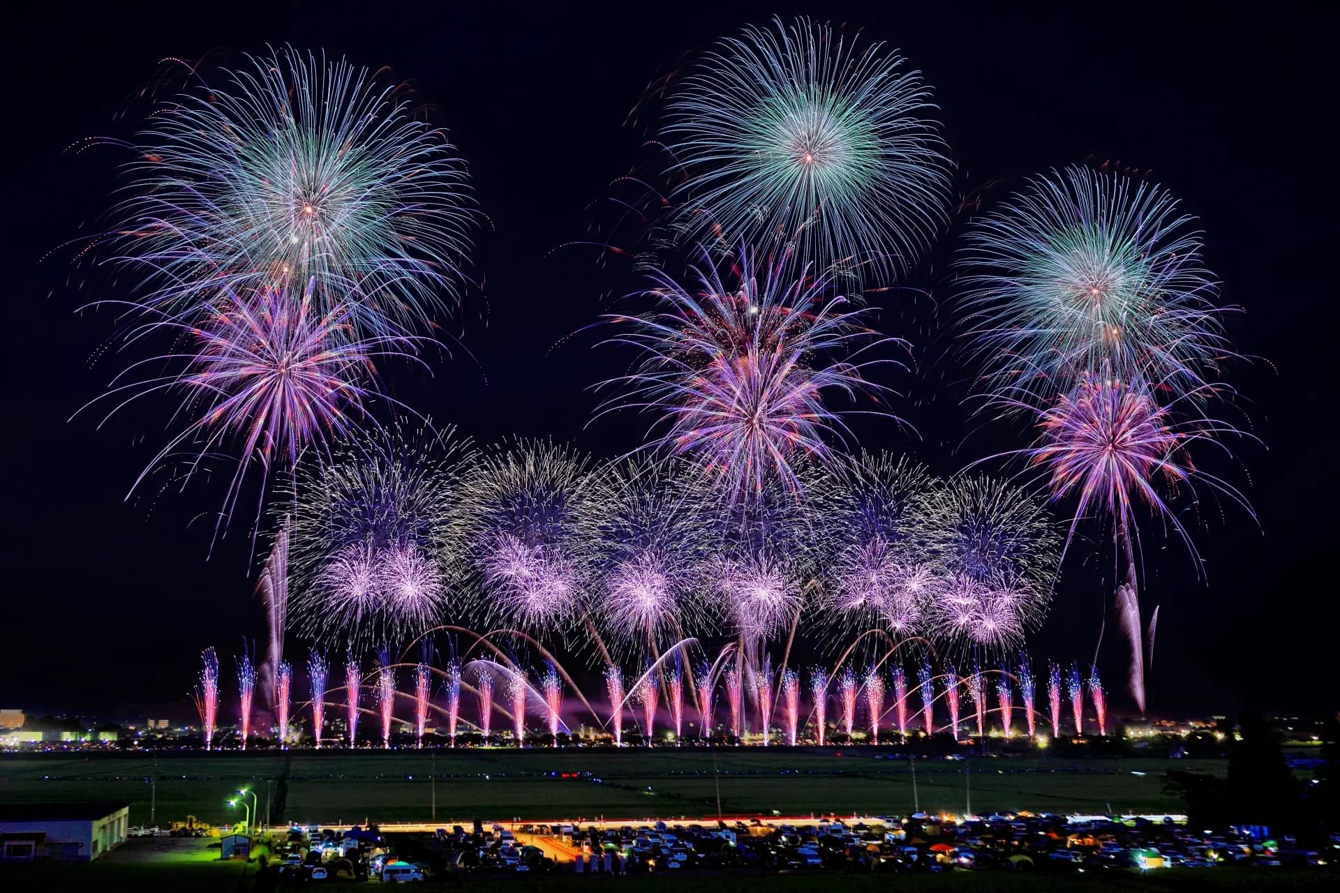 大曲の花火2026|8月29日開催、全席有料・当日券なし。チケット販売は7月31日で終了